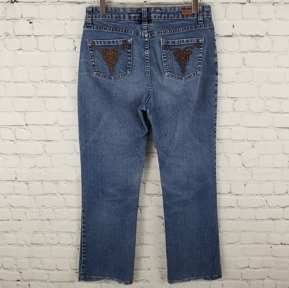 FRILL DENIM | embroidered studded mom jeans - Picture 5 of 7